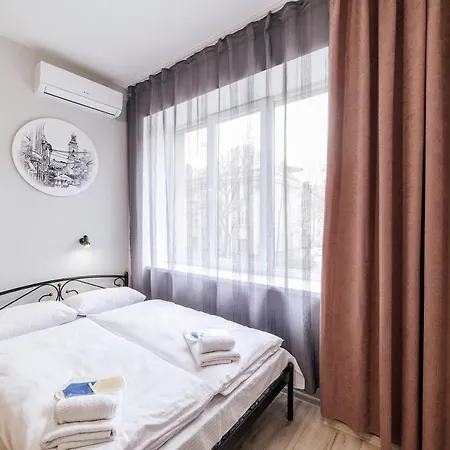 Затишні Смарт-Квартири В Історичному Центрі! Apartment Uzhhorod Exterior photo