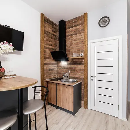Затишні Смарт-Квартири В Історичному Центрі! Apartment Uzhhorod Exterior photo