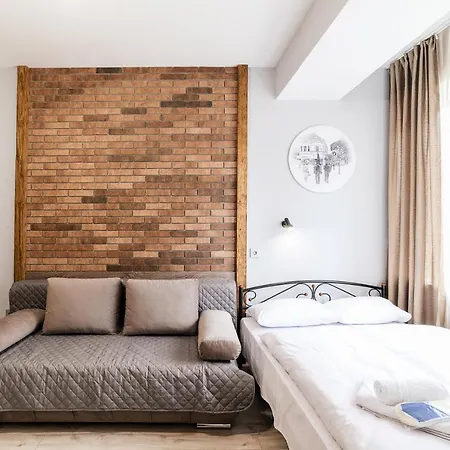 Затишні Смарт-Квартири В Історичному Центрі! Apartment Uzhhorod Exterior photo