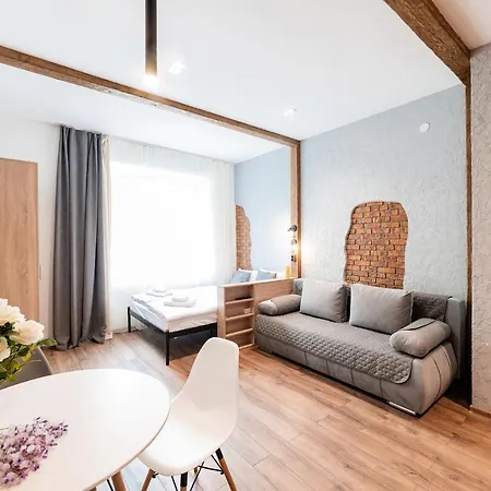 Затишні Смарт-Квартири В Історичному Центрі! Apartment Uzhhorod Exterior photo